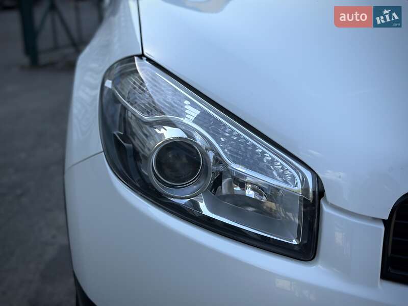 Позашляховик / Кросовер Nissan Qashqai 2013 в Сумах