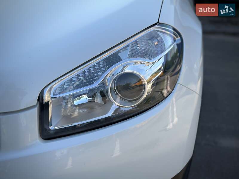 Позашляховик / Кросовер Nissan Qashqai 2013 в Сумах
