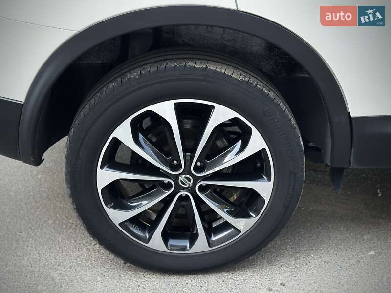 Позашляховик / Кросовер Nissan Qashqai 2013 в Сумах