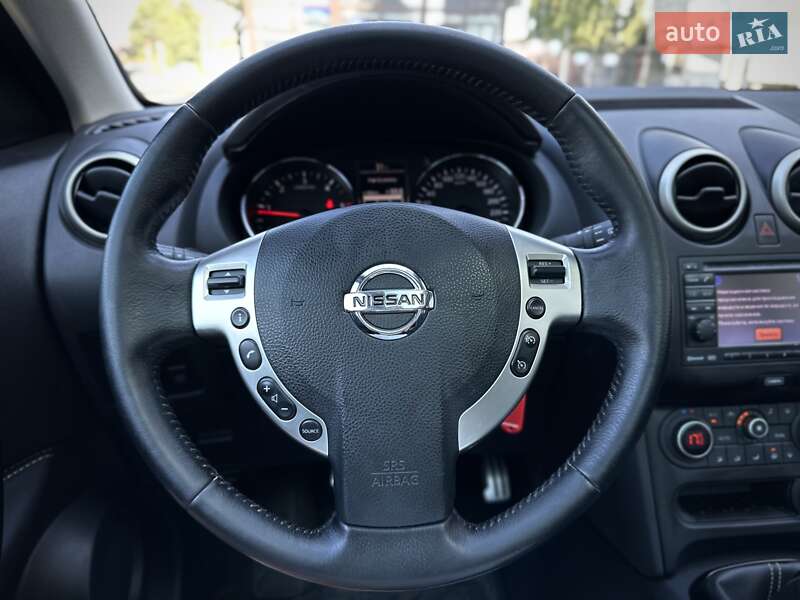 Позашляховик / Кросовер Nissan Qashqai 2013 в Сумах