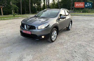 Позашляховик / Кросовер Nissan Qashqai 2013 в 