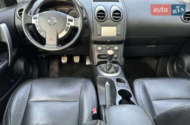 Позашляховик / Кросовер Nissan Qashqai 2013 в 