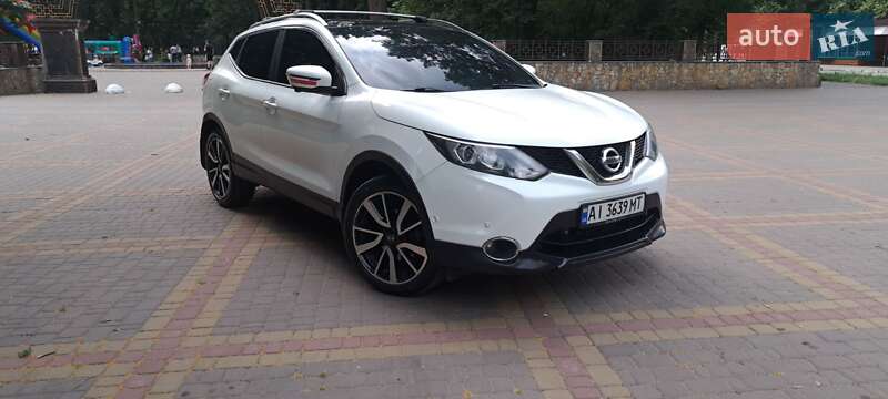 Внедорожник / Кроссовер Nissan Qashqai 2015 в Кагарлыке