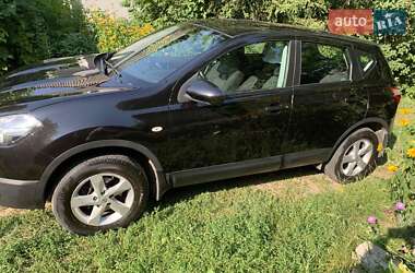 Внедорожник / Кроссовер Nissan Qashqai 2011 в 