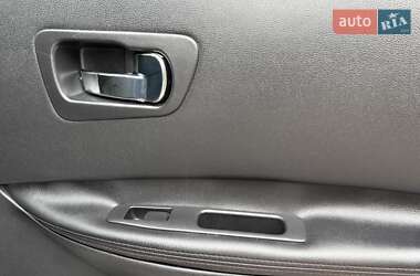 Внедорожник / Кроссовер Nissan Qashqai 2008 в 
