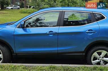 Позашляховик / Кросовер Nissan Qashqai 2017 в 