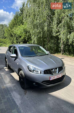 Позашляховик / Кросовер Nissan Qashqai 2010 в 