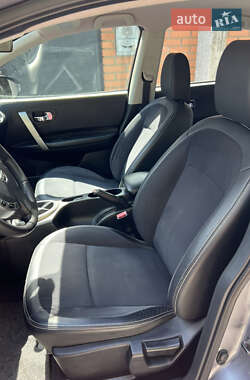 Позашляховик / Кросовер Nissan Qashqai 2010 в 