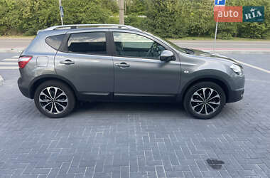 Внедорожник / Кроссовер Nissan Qashqai 2011 в 