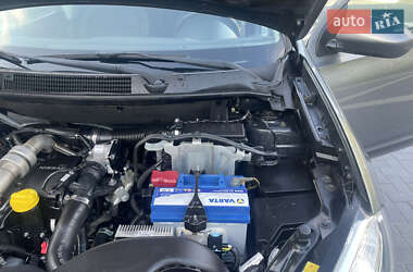 Внедорожник / Кроссовер Nissan Qashqai 2011 в 