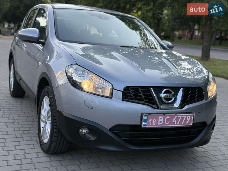 Внедорожник / Кроссовер Nissan Qashqai 2011 в Ровно