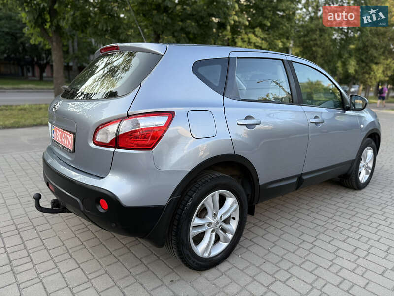 Внедорожник / Кроссовер Nissan Qashqai 2011 в Ровно