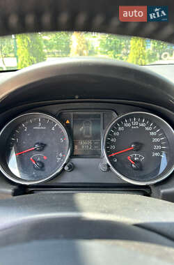 Позашляховик / Кросовер Nissan Qashqai 2012 в 