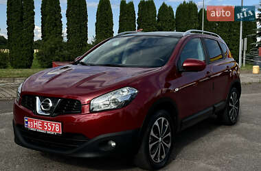 Позашляховик / Кросовер Nissan Qashqai 2012 в Млиніві