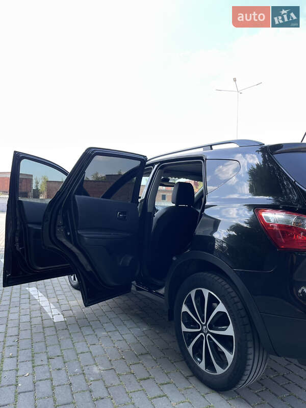 Внедорожник / Кроссовер Nissan Qashqai 2013 в Тернополе