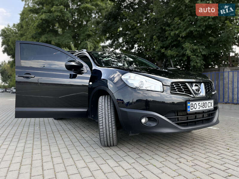 Внедорожник / Кроссовер Nissan Qashqai 2013 в Тернополе