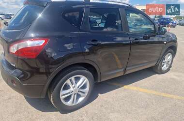 Позашляховик / Кросовер Nissan Qashqai 2011 в 