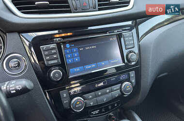 Внедорожник / Кроссовер Nissan Qashqai 2016 в Конотопе