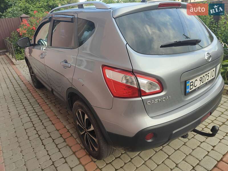 Позашляховик / Кросовер Nissan Qashqai 2011 в Львові