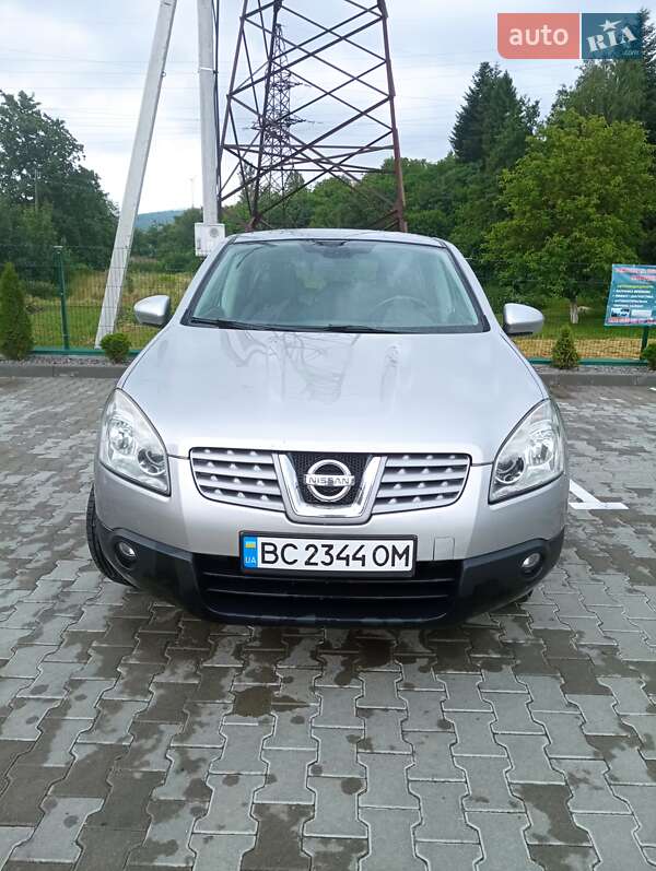 Внедорожник / Кроссовер Nissan Qashqai 2009 в 