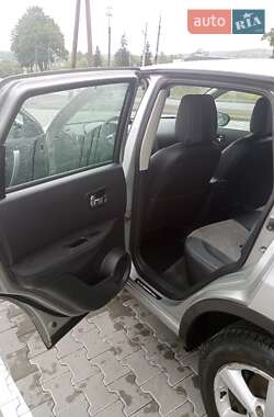 Внедорожник / Кроссовер Nissan Qashqai 2009 в 