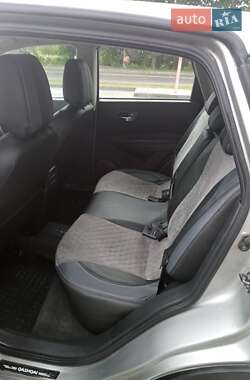 Внедорожник / Кроссовер Nissan Qashqai 2009 в 