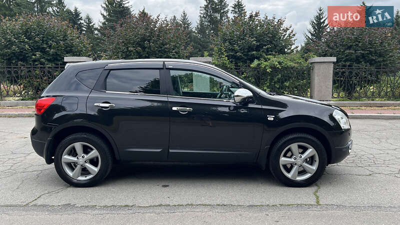 Внедорожник / Кроссовер Nissan Qashqai 2010 в Умани