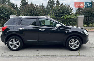 Внедорожник / Кроссовер Nissan Qashqai 2010 в 