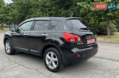 Внедорожник / Кроссовер Nissan Qashqai 2010 в 
