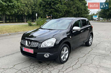 Внедорожник / Кроссовер Nissan Qashqai 2010 в 