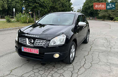 Внедорожник / Кроссовер Nissan Qashqai 2010 в 