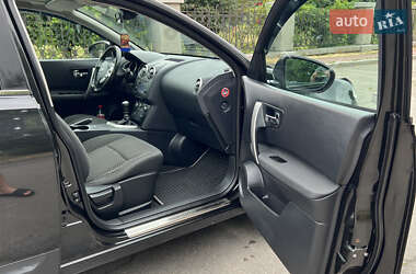 Внедорожник / Кроссовер Nissan Qashqai 2010 в 