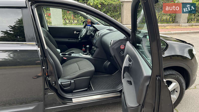 Внедорожник / Кроссовер Nissan Qashqai 2010 в Умани