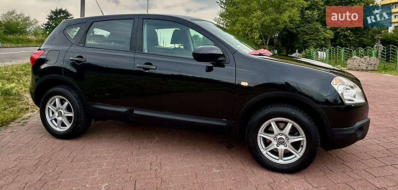 Позашляховик / Кросовер Nissan Qashqai 2009 в Трускавці