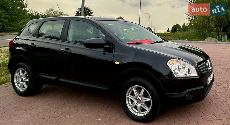 Позашляховик / Кросовер Nissan Qashqai 2009 в Трускавці