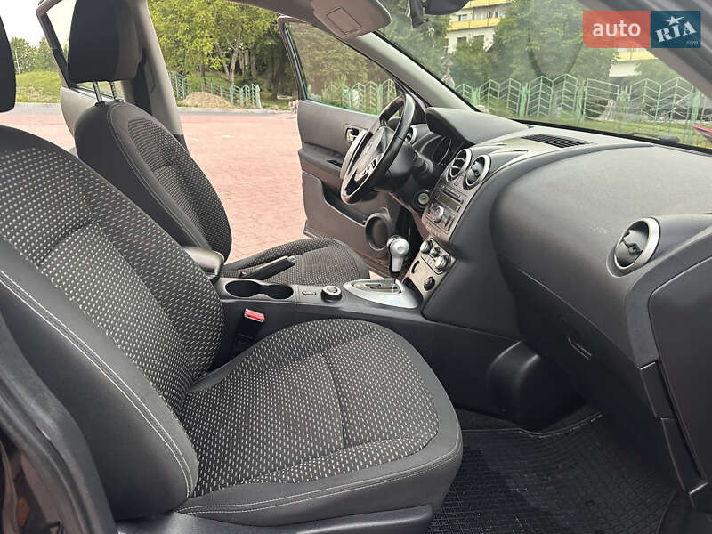 Позашляховик / Кросовер Nissan Qashqai 2009 в Трускавці