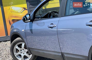 Внедорожник / Кроссовер Nissan Qashqai 2008 в 