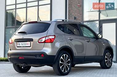 Внедорожник / Кроссовер Nissan Qashqai 2012 в 