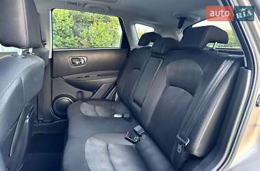 Внедорожник / Кроссовер Nissan Qashqai 2012 в 