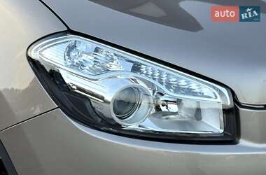 Внедорожник / Кроссовер Nissan Qashqai 2012 в 