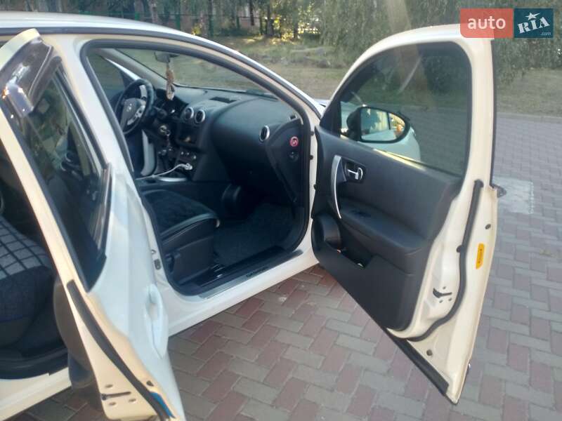 Внедорожник / Кроссовер Nissan Qashqai 2011 в Кременчуге