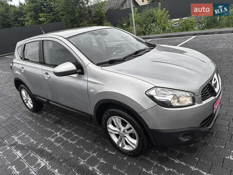 Внедорожник / Кроссовер Nissan Qashqai 2013 в Самборе