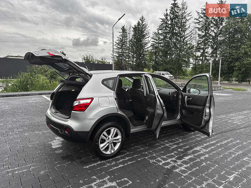 Внедорожник / Кроссовер Nissan Qashqai 2013 в Самборе