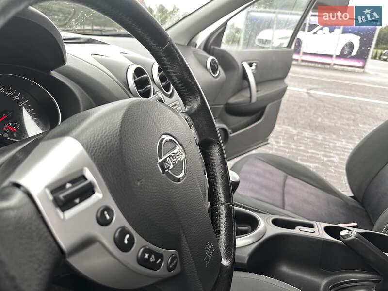 Внедорожник / Кроссовер Nissan Qashqai 2013 в Самборе