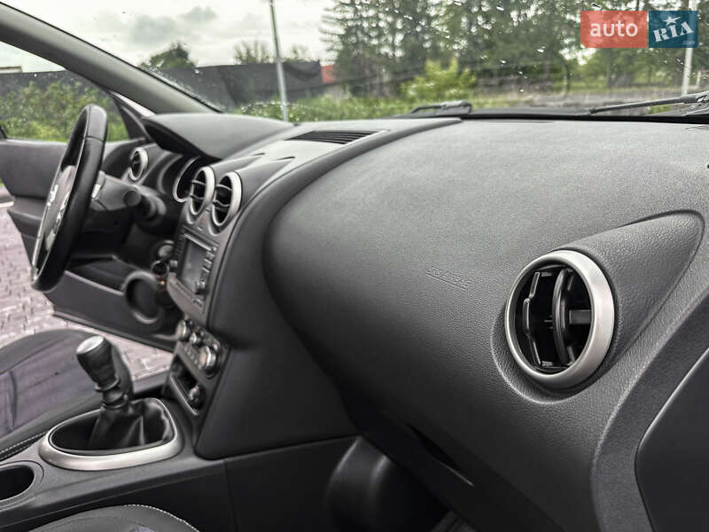 Внедорожник / Кроссовер Nissan Qashqai 2013 в Самборе