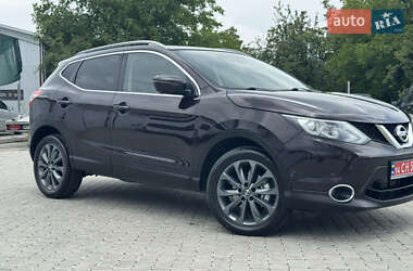 Позашляховик / Кросовер Nissan Qashqai 2015 в Коломиї