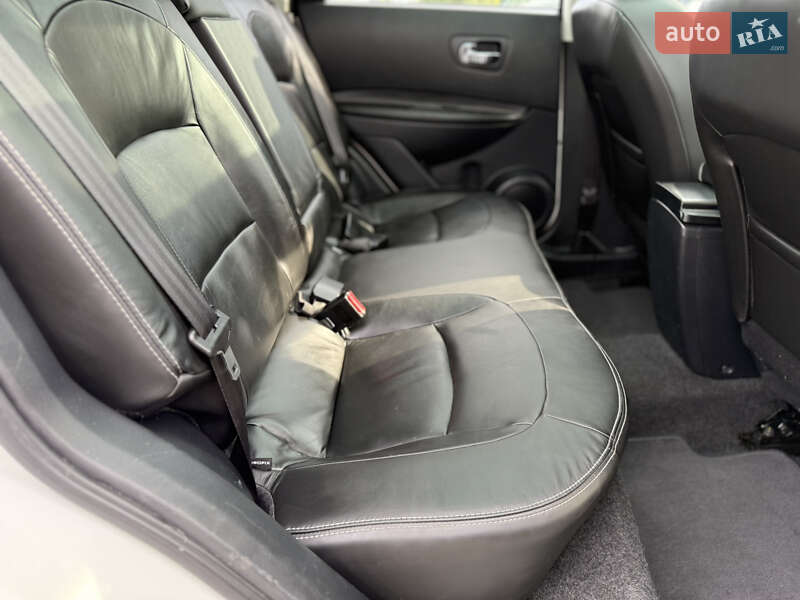 Внедорожник / Кроссовер Nissan Qashqai 2012 в Ровно