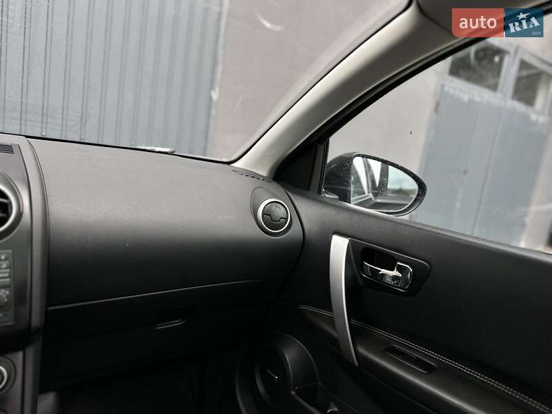 Внедорожник / Кроссовер Nissan Qashqai 2011 в Ивано-Франковске