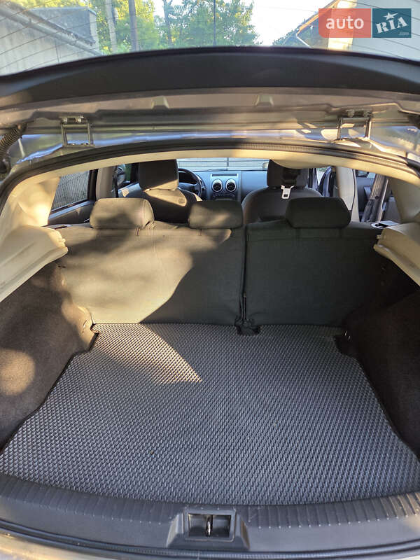 Внедорожник / Кроссовер Nissan Qashqai 2011 в Львове