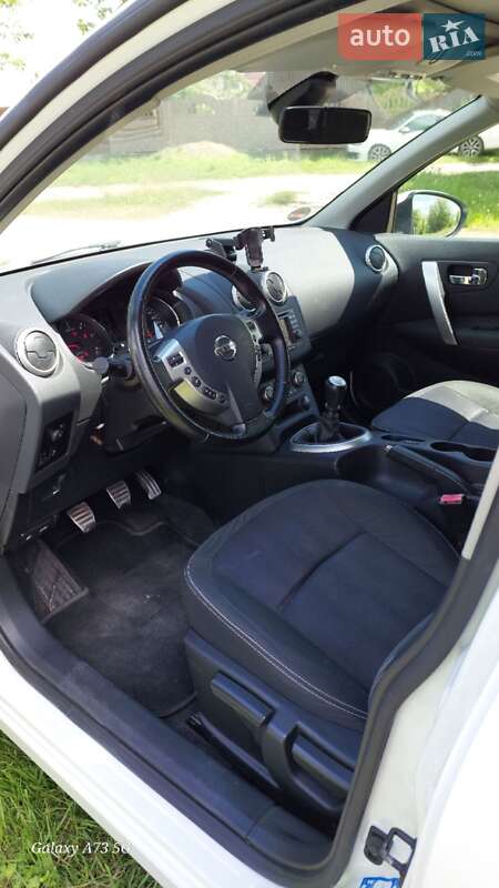Внедорожник / Кроссовер Nissan Qashqai 2012 в Новоселице